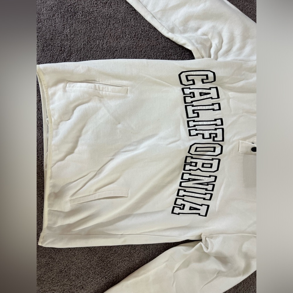Half button sweatshirt - Picture 2 of 7